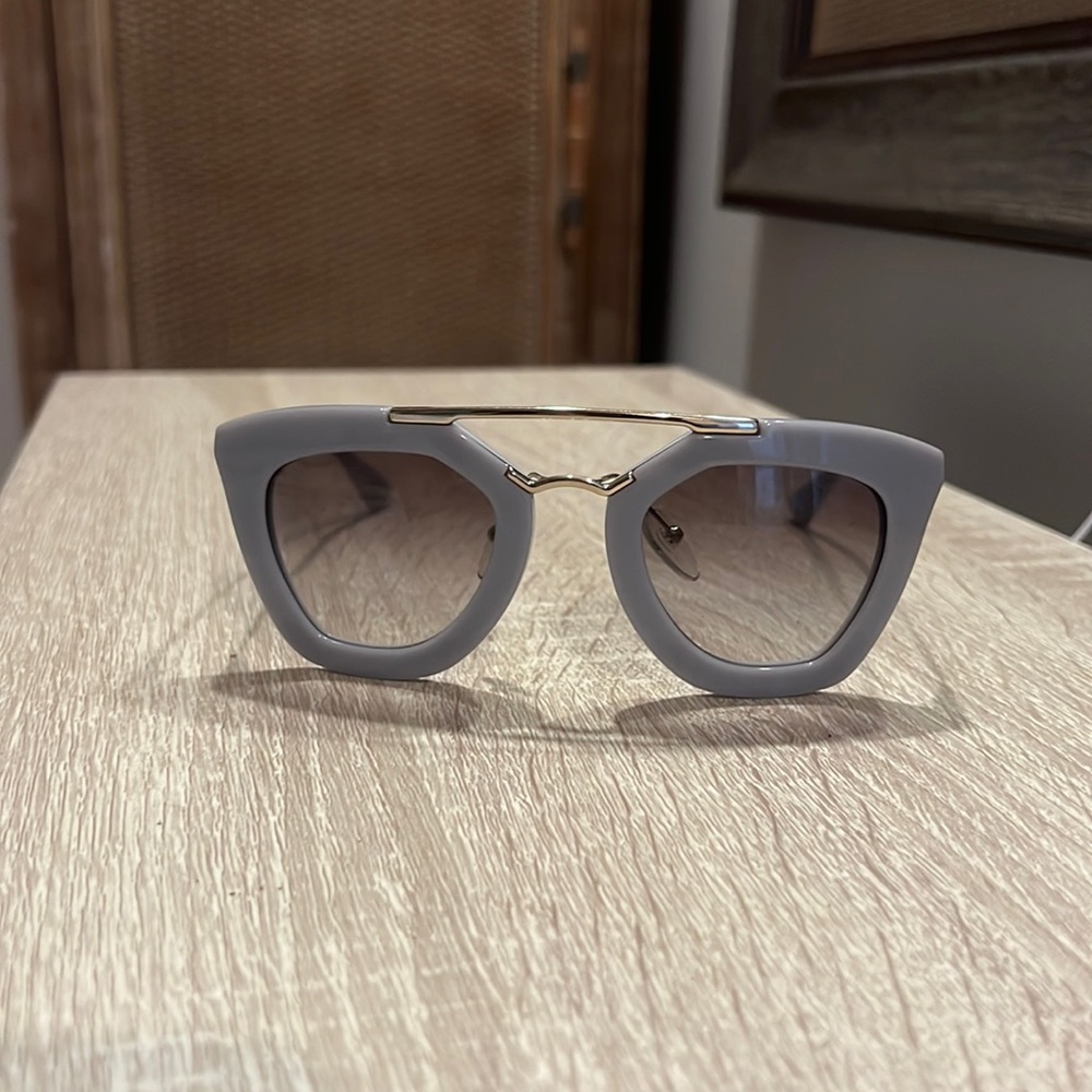 Prada Classic Pilot Cinema Gold Frame Wire - GRAY